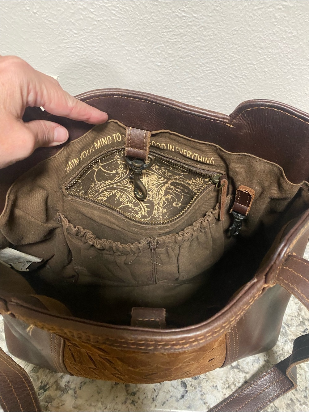 STS Ranchwear Brown Woven Suede & Leather Shoulder Tote - Picture 5 of 8